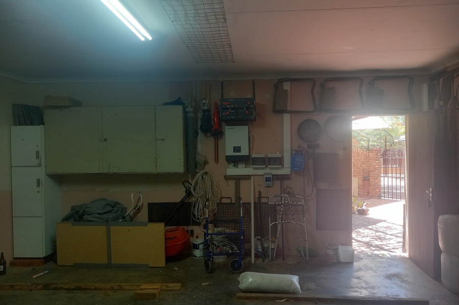 3 Bedroom Property for Sale in Roylglen Gardens Northern Cape